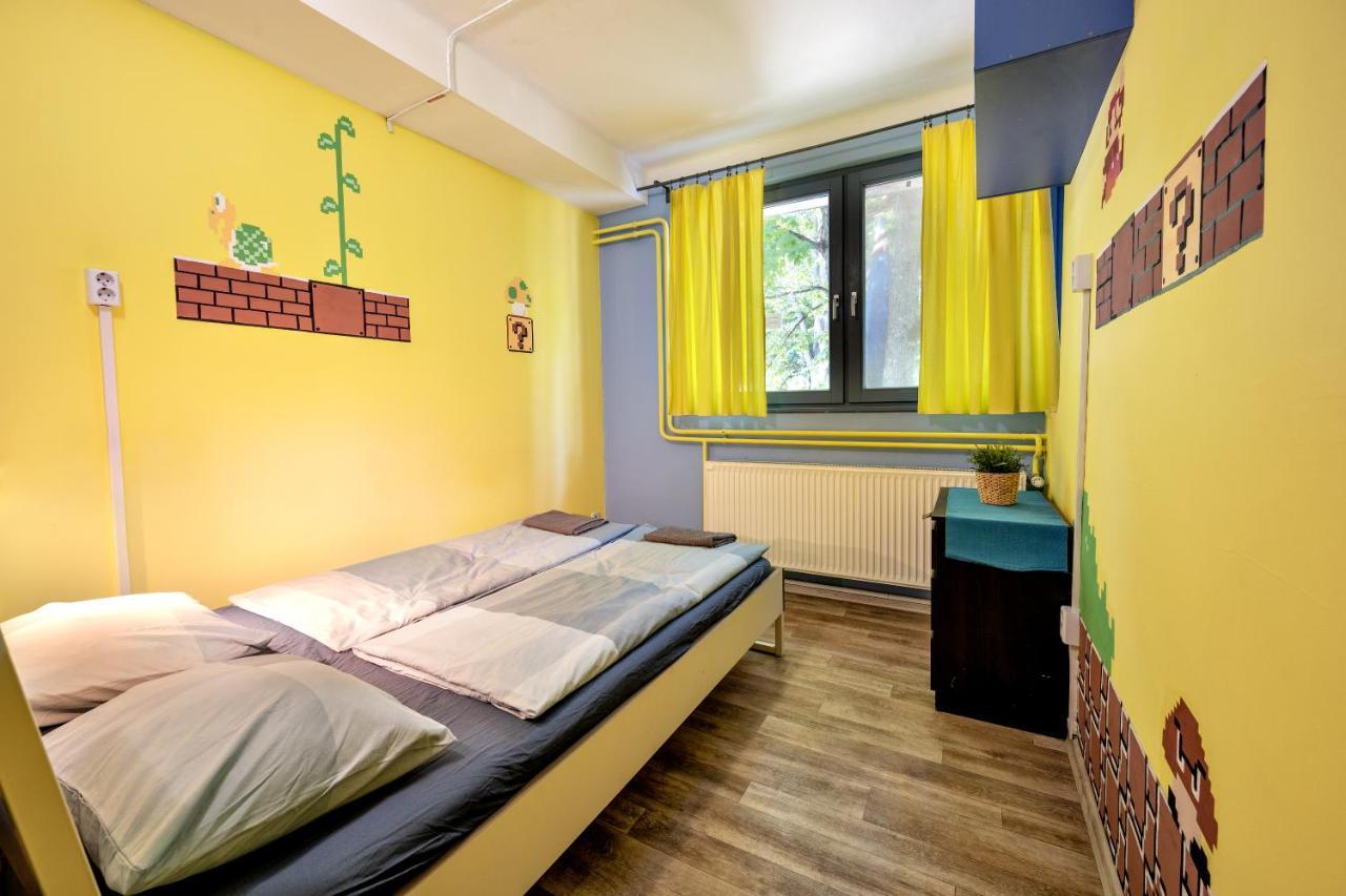Island Hostel Budapest (Adults Only) Eksteriør bilde A room at the first Minecraft Hotel in Berlin, Germany