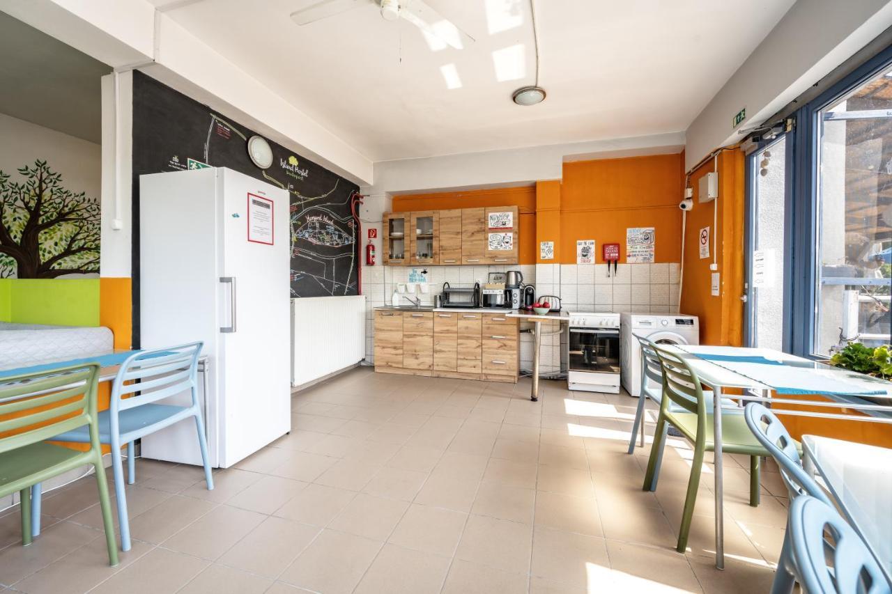 Island Hostel Budapest (Adults Only) Eksteriør bilde The kitchen of the hostel